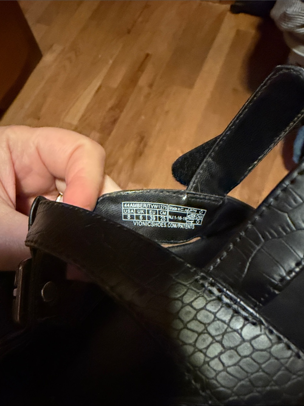 Vionic Comfort Sandals - Picture 3 of 4